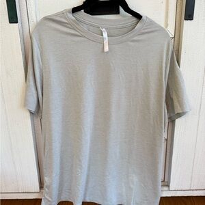 Fabletics Short Sleeve T-Shirt